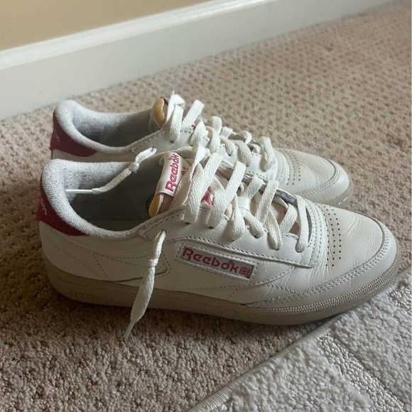 Reebok Classic White and Red Shoes - Picture 1 of 1